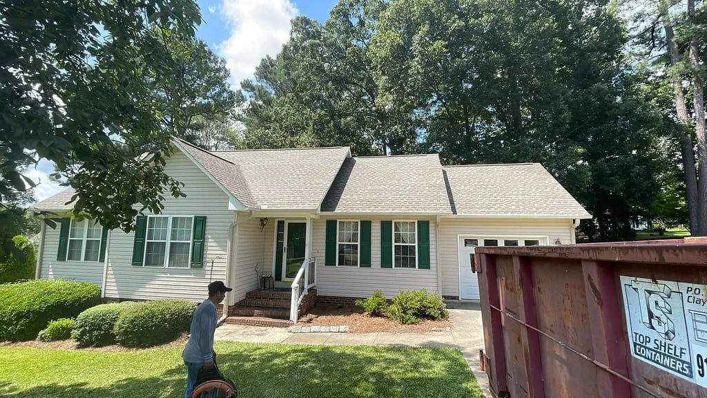 114 Elmbrook Ct - Fuquay-Varina