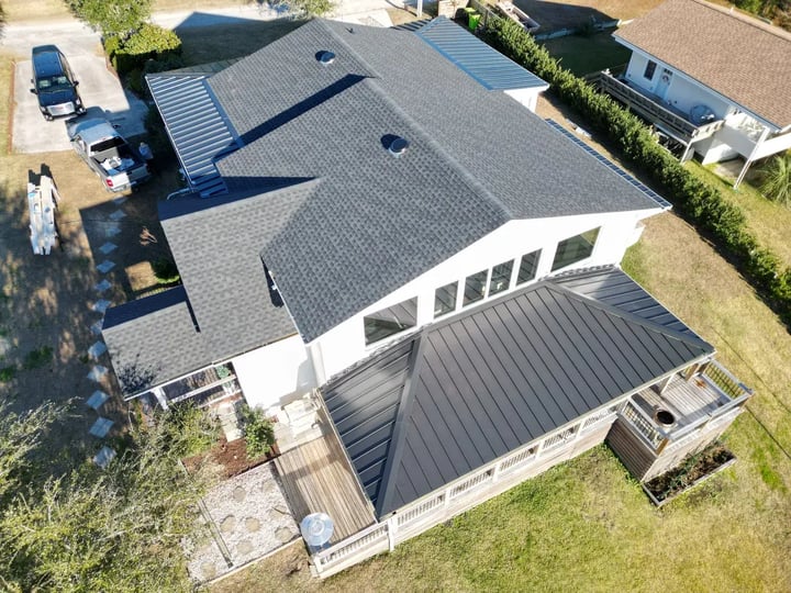 Completed roof replacement on a home on Batson Rd in Hampstead, north of Wilmington