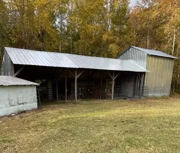 metal roof on barn_WebP